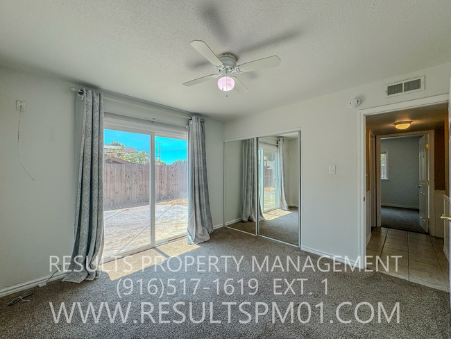 Building Photo - Charming Roseville Corner-Lot Home with RV...