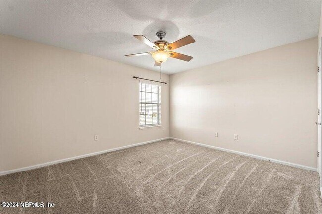 Building Photo - 6332 Autumn Berry Cir