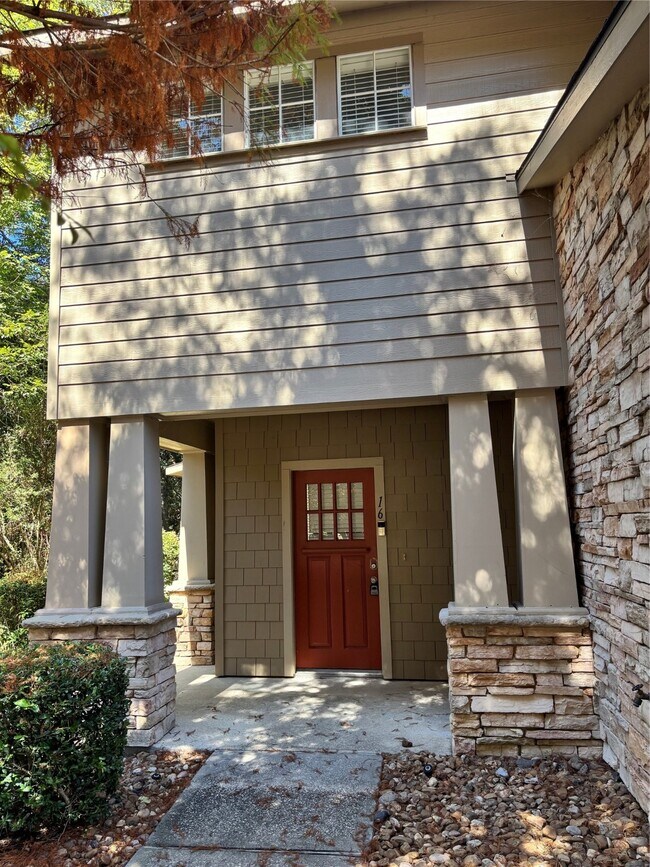 Primary Photo - 16 Scarlet Woods Ct