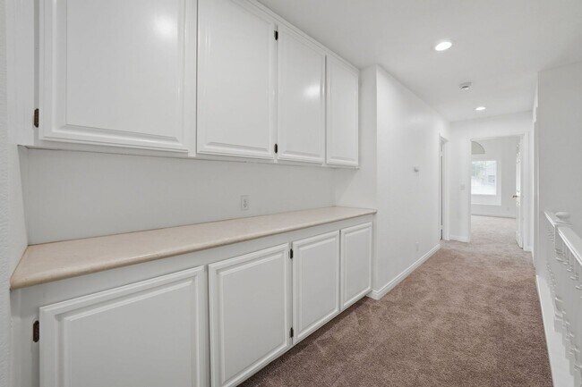 Building Photo - SPACIOUS 4 BEDROOM, 3 BATH HOME WITH 3-CAR GARAGE!