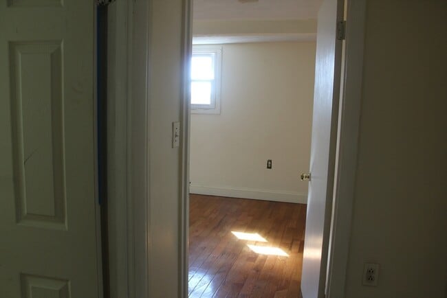 Building Photo - 38 Fisk Ave