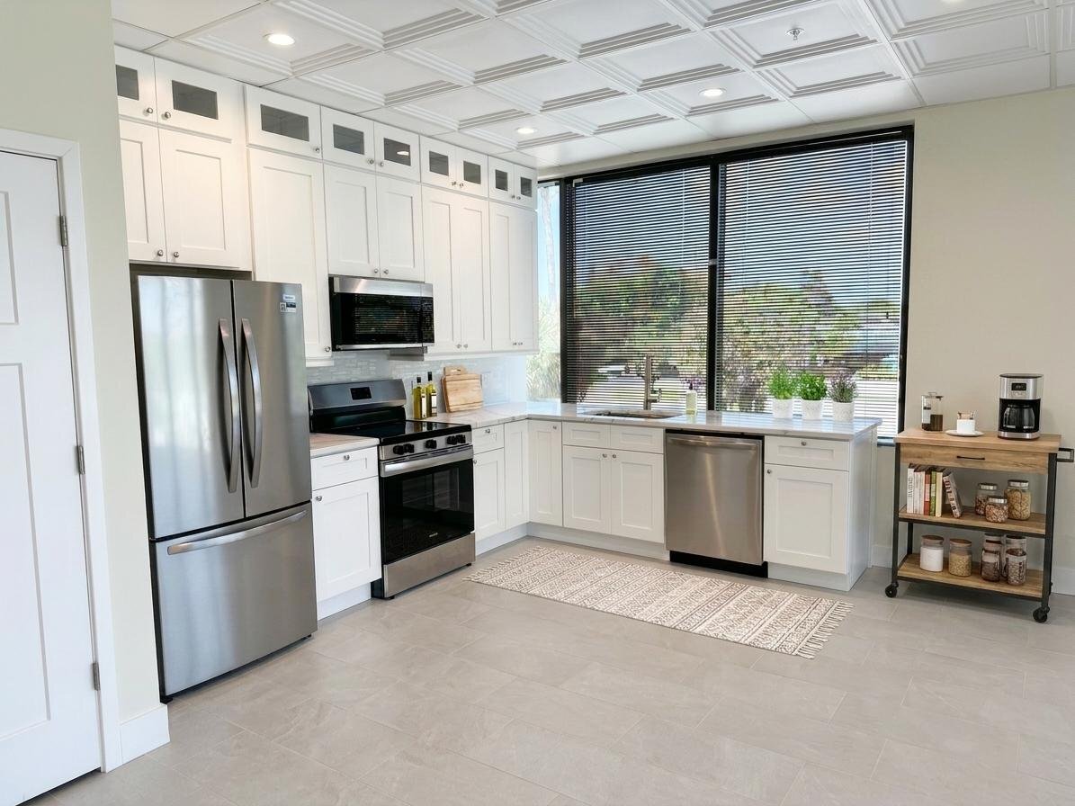 Building Photo - 15950 Bay Vista Dr