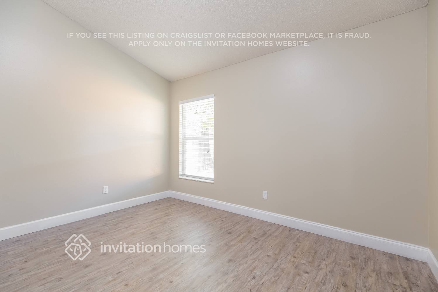 Building Photo - 3457 Woodley Park Pl