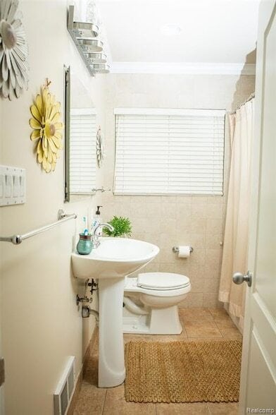 Building Photo - 1577 E Melton Rd