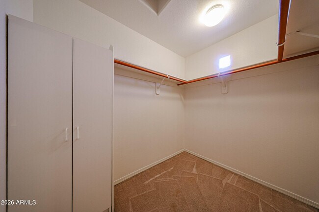 Building Photo - 3221 N 37th St