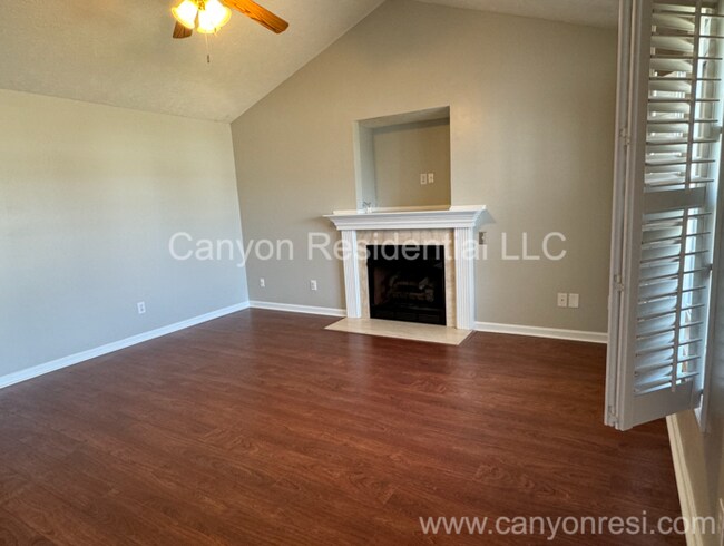 Building Photo - 1441 Aultroy Dr