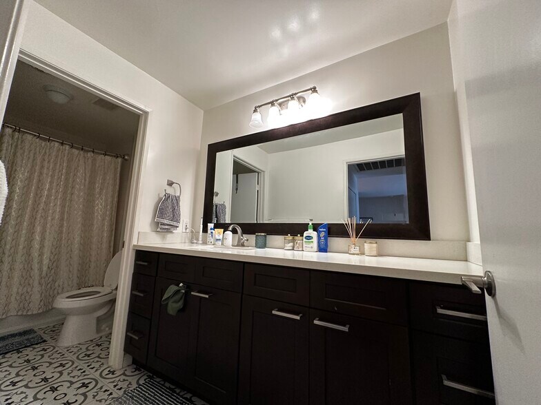 2nd bathroom with single sink - 10021 Tabor Street