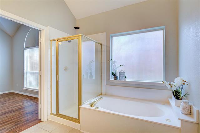 Building Photo - 4168 Creekhollow Dr