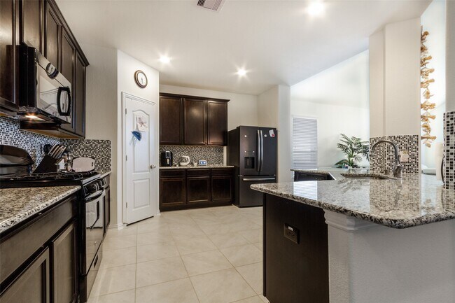 Building Photo - 6305 Rotherham St