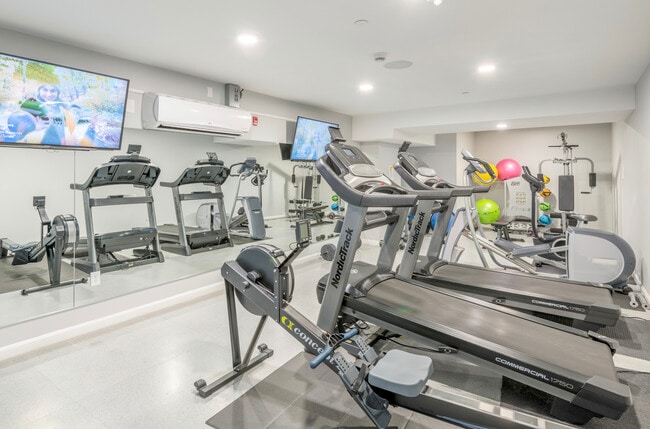 Building Photo - 1505 Commonwealth Ave