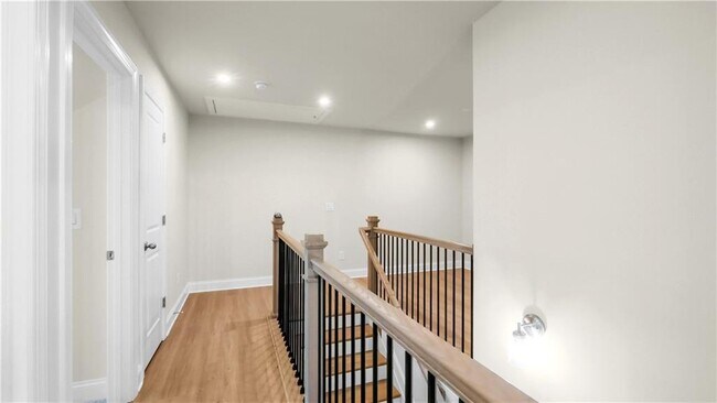 Building Photo - 727 Stickley Oak Way