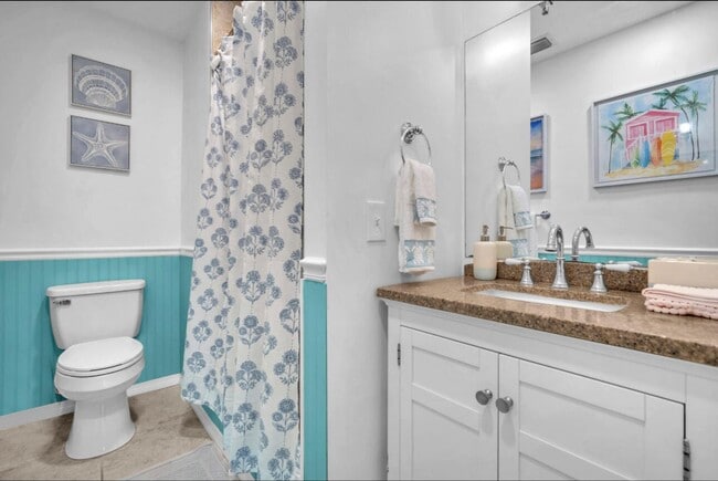 Building Photo - 528 N Palmway