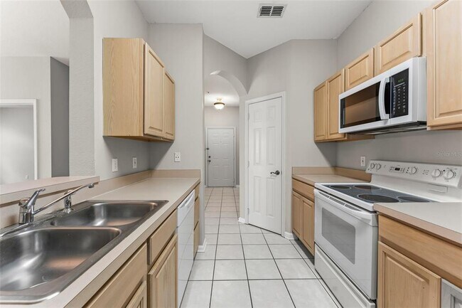 Building Photo - 1224 S Hiawassee Rd