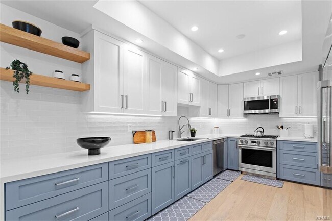 Building Photo - 1409 Havenhurst Dr