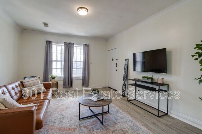 Building Photo - 1954 Manila Ave