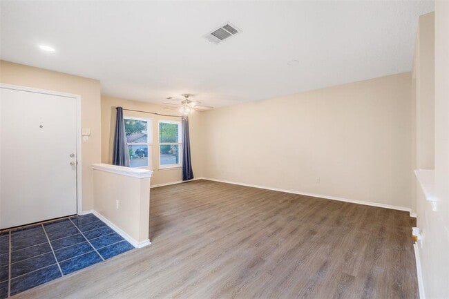 Building Photo - 2507 Byfield Dr