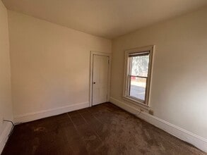 Building Photo - 406 W Mifflin St