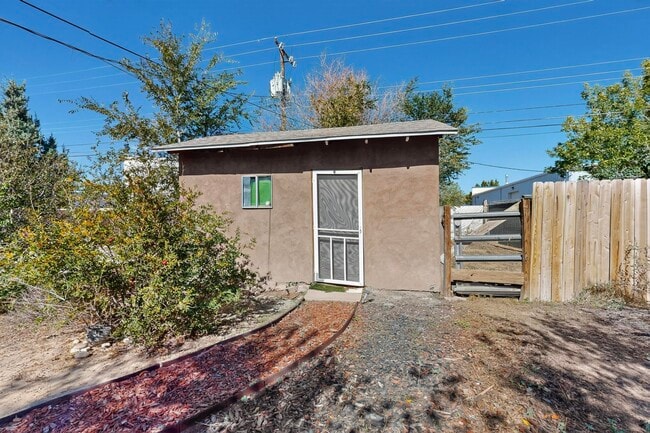 Building Photo - 165 Hilton Ave NW