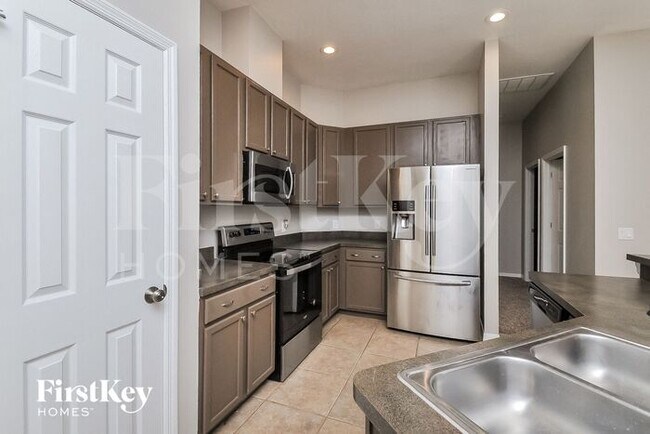 Building Photo - 1102 Lumsden Trace Cir