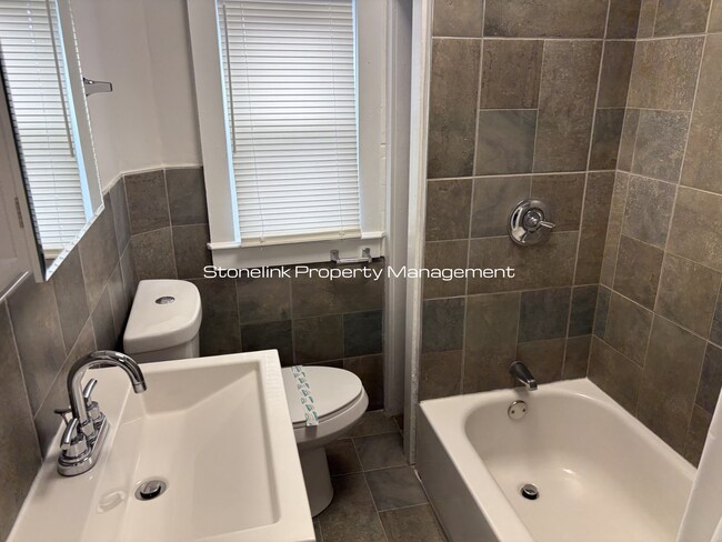 Building Photo - 125-127 Pond Street