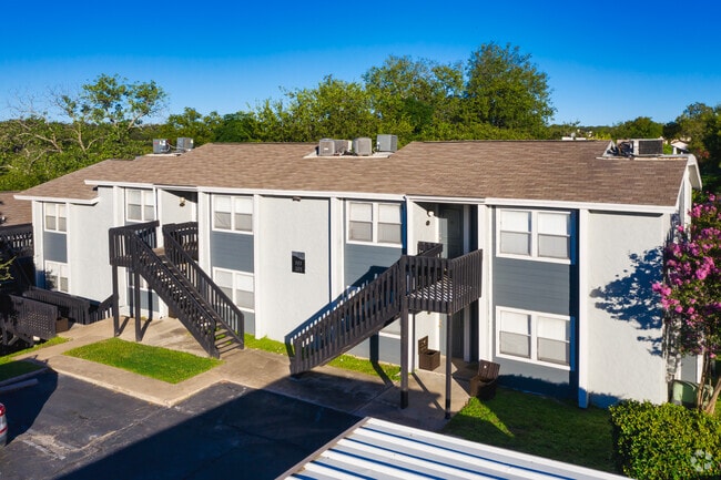 Building Photo - Grove at Northwest Hills