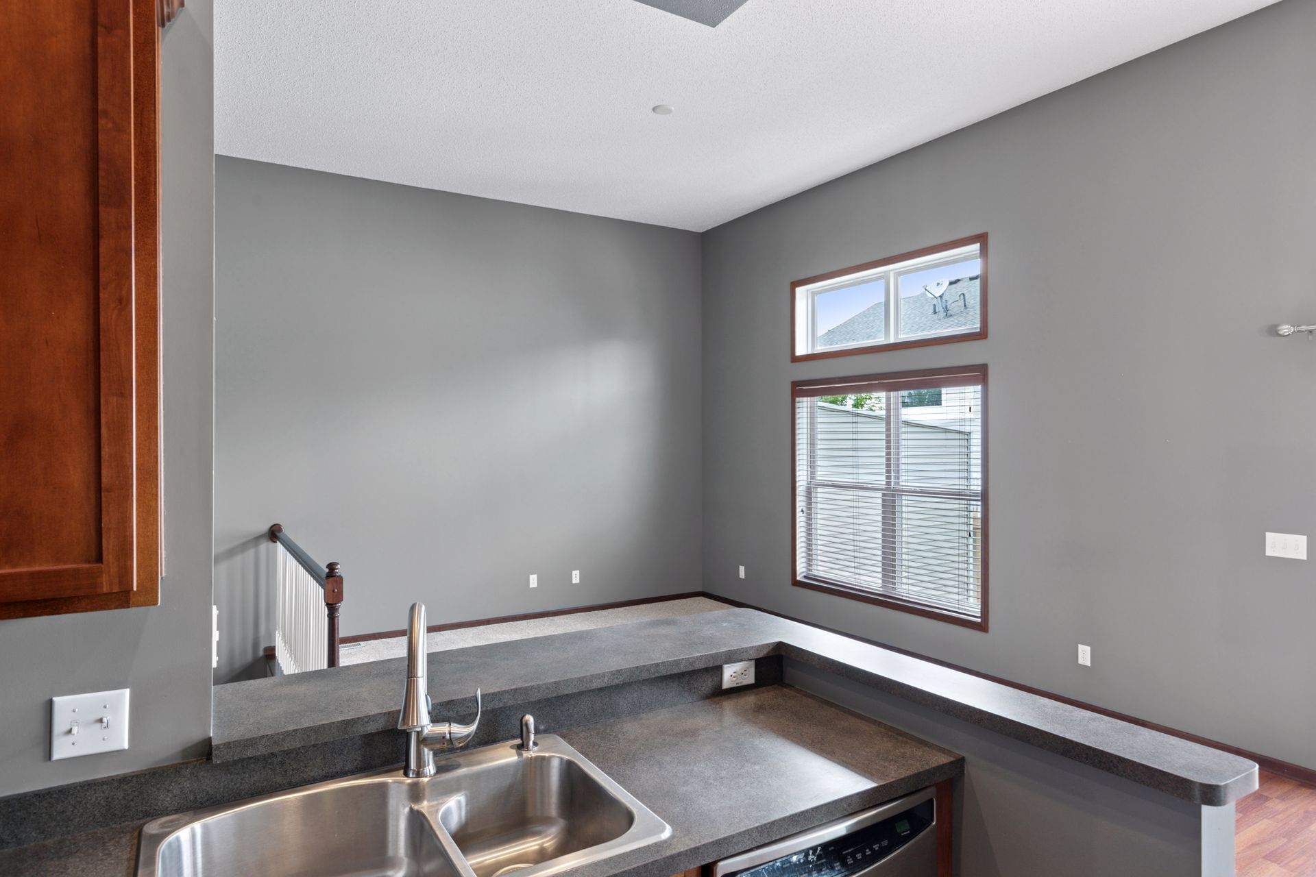 Building Photo - 15424 Foster Dr N