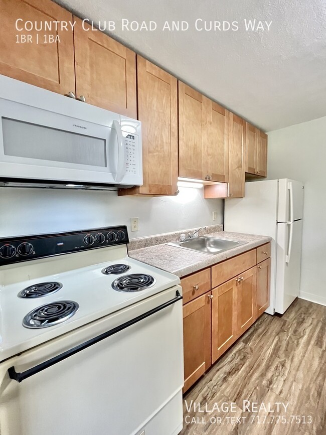 Building Photo - Newly-Remodeled 1-bed in small building wi...