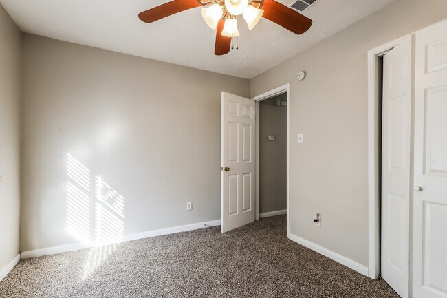 Building Photo - 21126 N Tangle Creek Ln