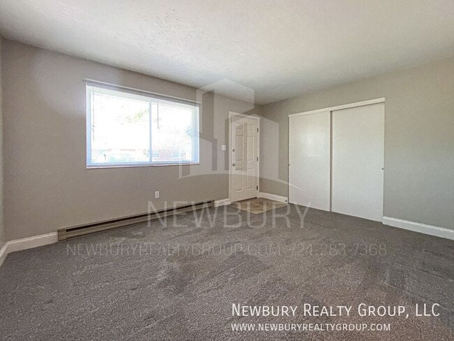 Building Photo - 26 Sunbury Estates