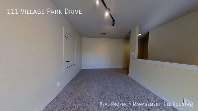 Building Photo - 111 Village Park Dr