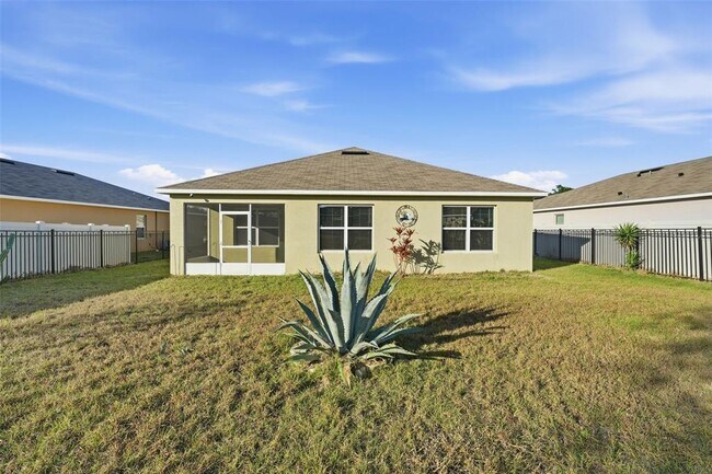 Building Photo - 2633 Grand Central Ave