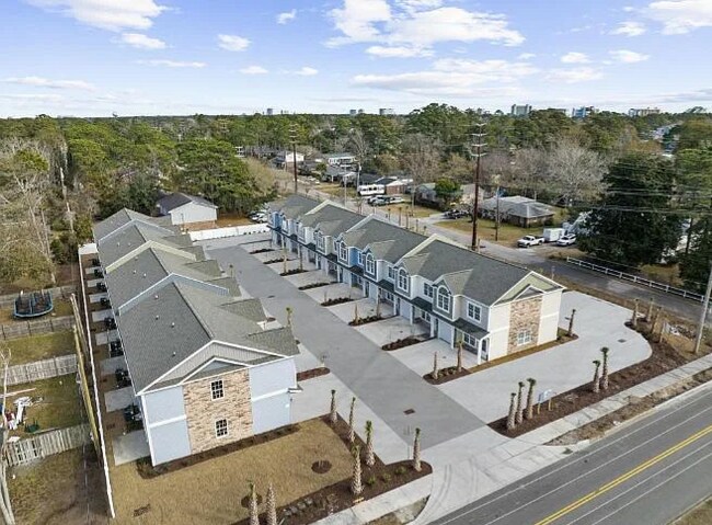 Building Photo - 900 62nd Ave N