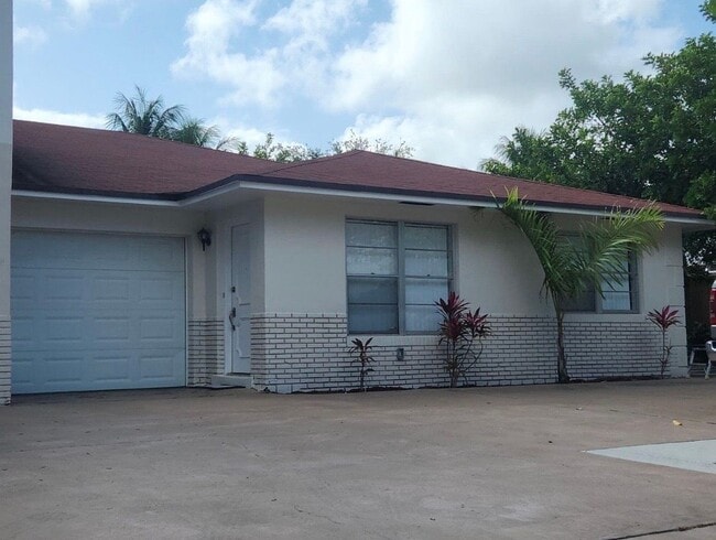 Building Photo - 2238 Spanish Trail