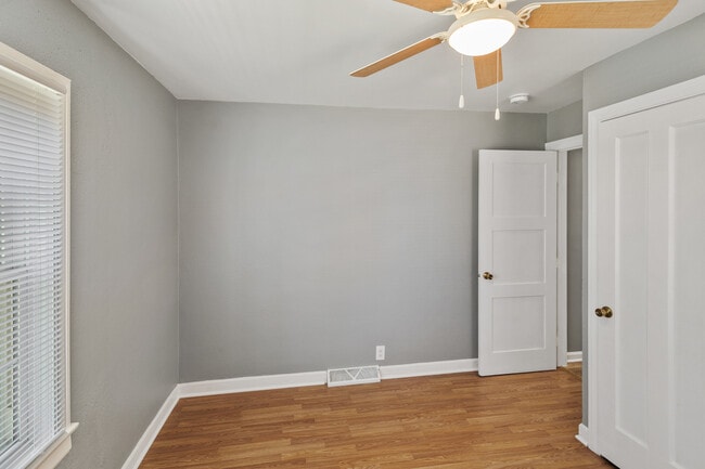 Building Photo - 14336 Harrison Ave