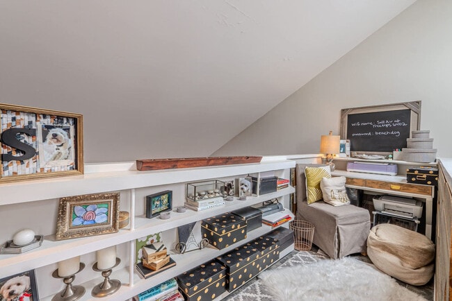 Building Photo - 137 Cordillo Pkwy