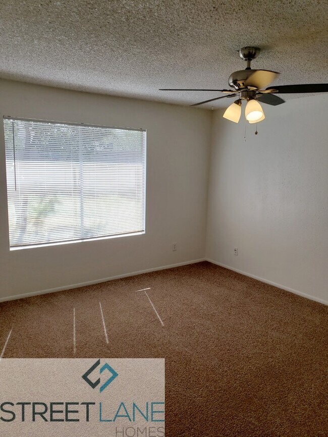Building Photo - REDUCED! - Now offering 1-month free!