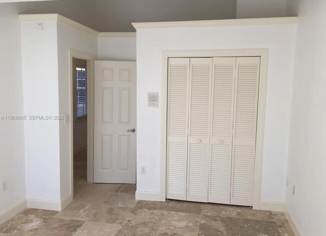 Building Photo - 3087 Shipping Ave