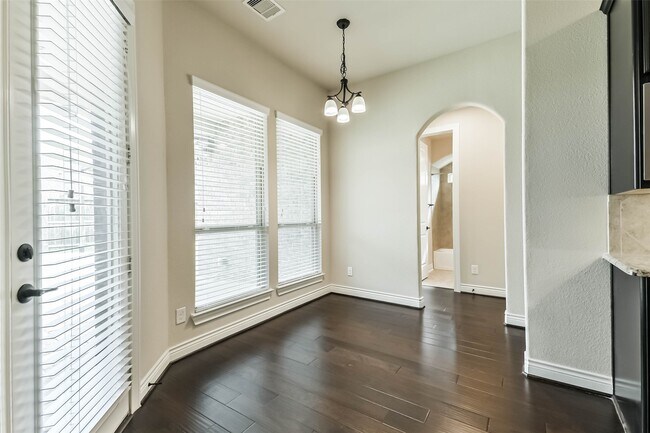 Building Photo - 4511 Sanctuary Halls Dr
