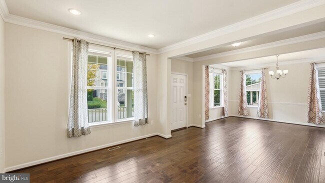 Building Photo - 424 Alder Dr