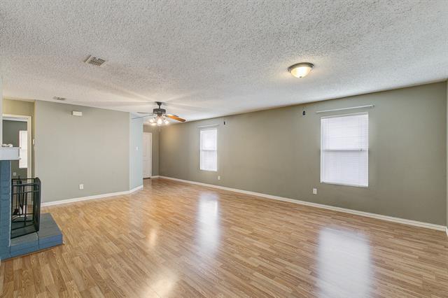 Building Photo - 9208 Glen Falls Ln