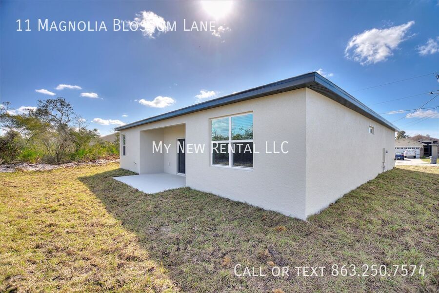 Building Photo - 11 Magnolia Ln