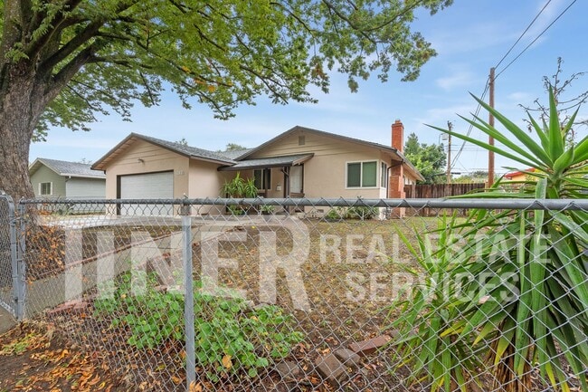 Building Photo - 7520 Schreiner St