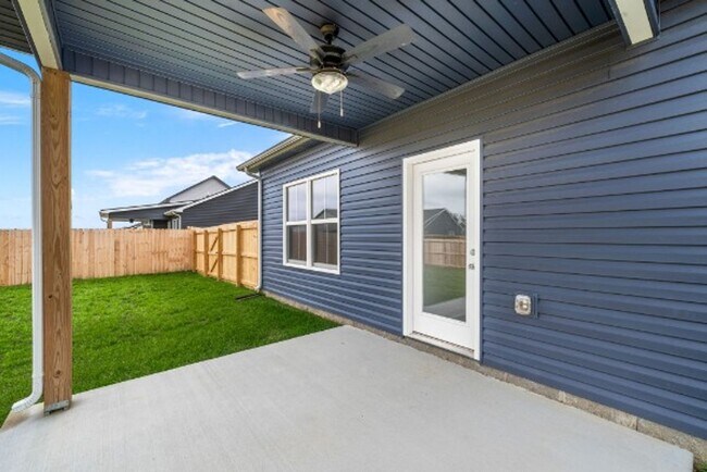 Building Photo - Beautiful Single Family Home