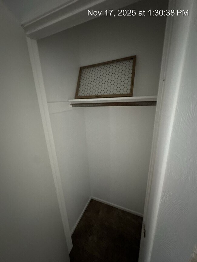 Building Photo - 2968