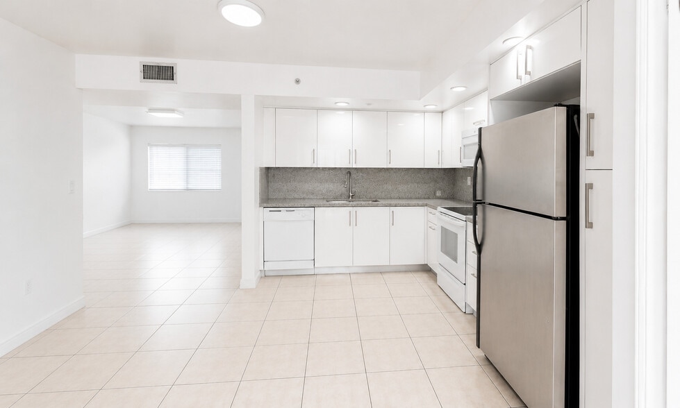 Building Photo - 8700 SW 133rd Avenue Rd