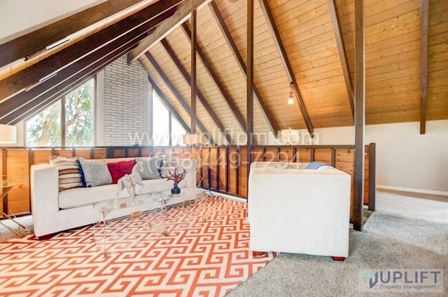 Building Photo - Stunning Home in Granite Hills! 3 Bed plus...