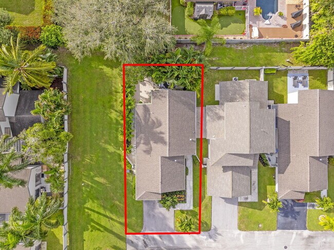 Building Photo - 2474 Bedford Mews Dr
