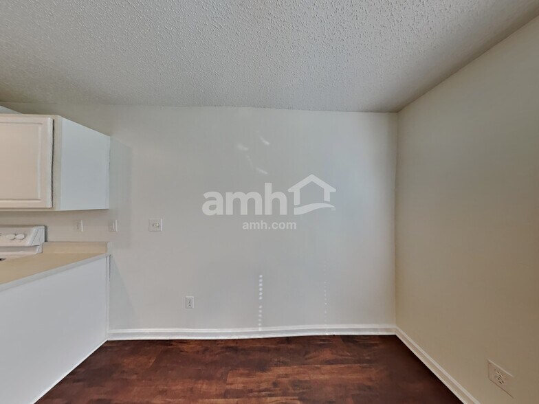 Building Photo - 3056 Teton Dr