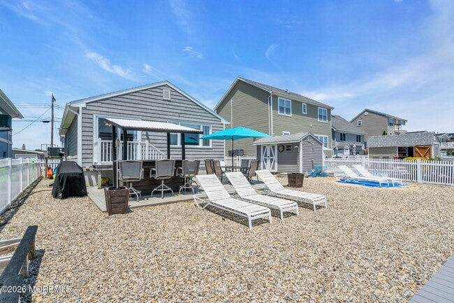 Building Photo - 53 E Coral Dr