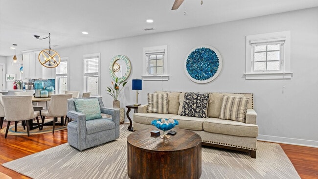 Primary Photo - 710 Battersea Rd